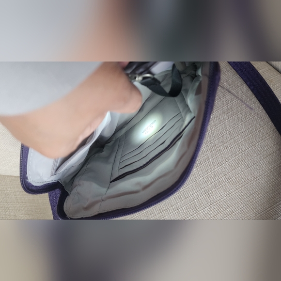 Travelon Anti-Theft Classic Convertible Crossbody and Waist Pack Purple Bag - Picture 5 of 6